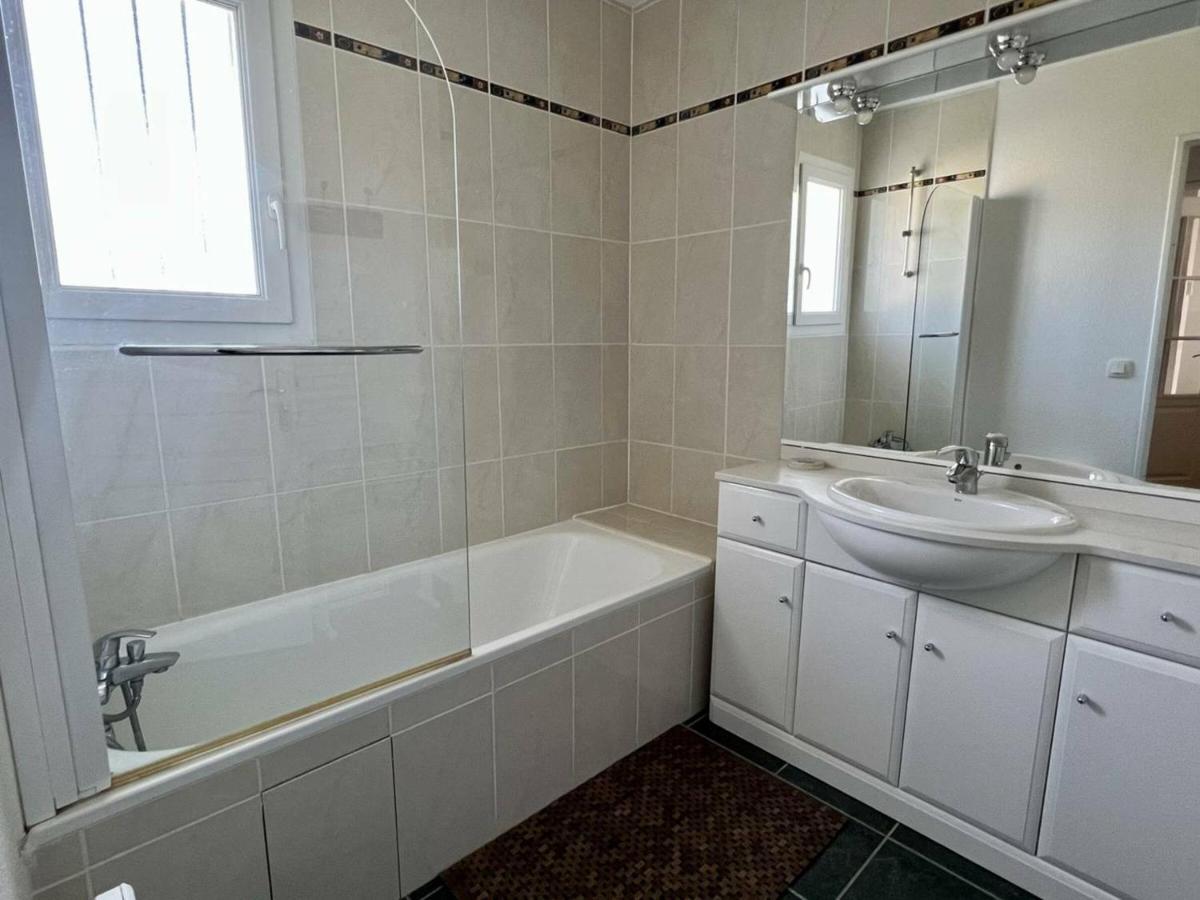 Appartement T2 A Cambo-Les-Bains Avec Piscine, Terrasse Et Parking Prive, Proche Des Thermes - Fr-1-495-82 מראה חיצוני תמונה