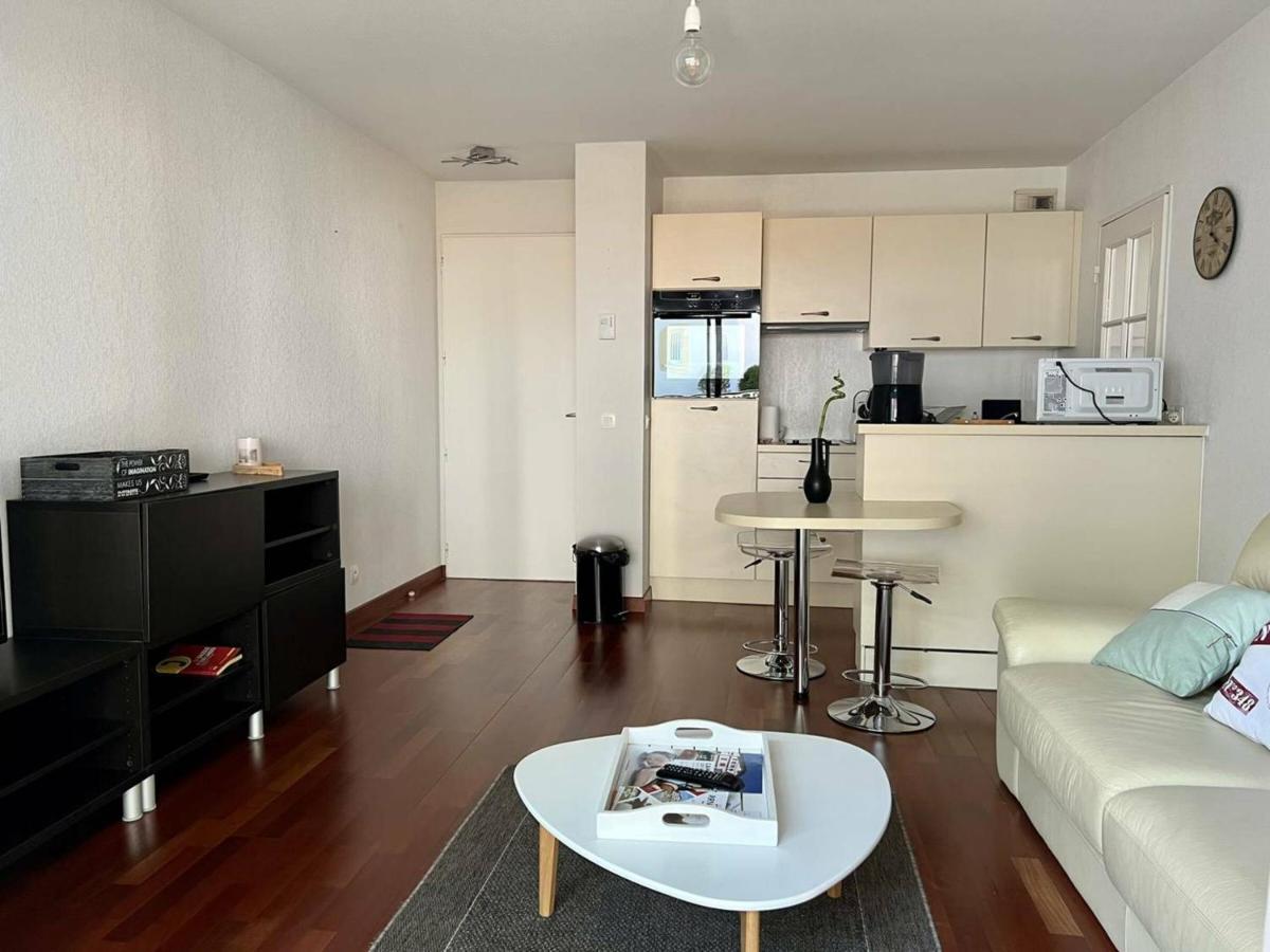 Appartement T2 A Cambo-Les-Bains Avec Piscine, Terrasse Et Parking Prive, Proche Des Thermes - Fr-1-495-82 מראה חיצוני תמונה